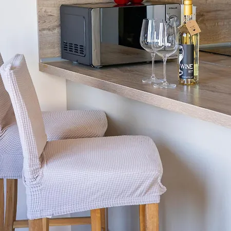 The Captain Be My Guests! By Rv