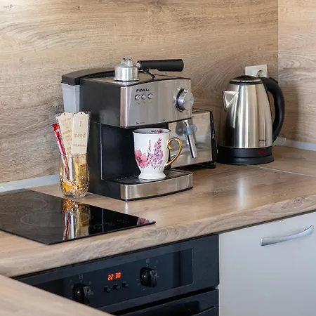 The Captain Be My Guests! By Rv アパート ヴァルナ