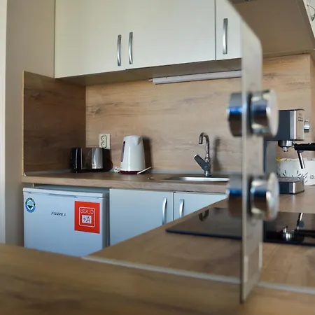 The Captain Be My Guests! By Rv アパート *