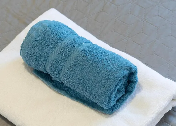 The Captain Be My Guests! By Rv * 瓦爾納